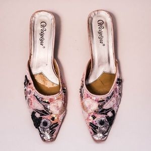 Vintage beaded kitten heels